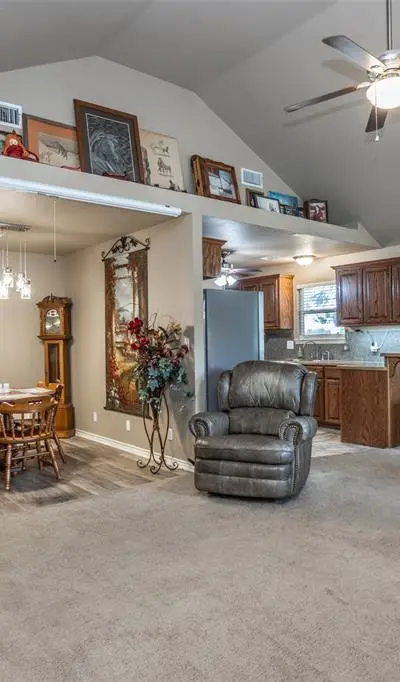 406 W Elm Street, Collinsville TX 76233 - Photo 3