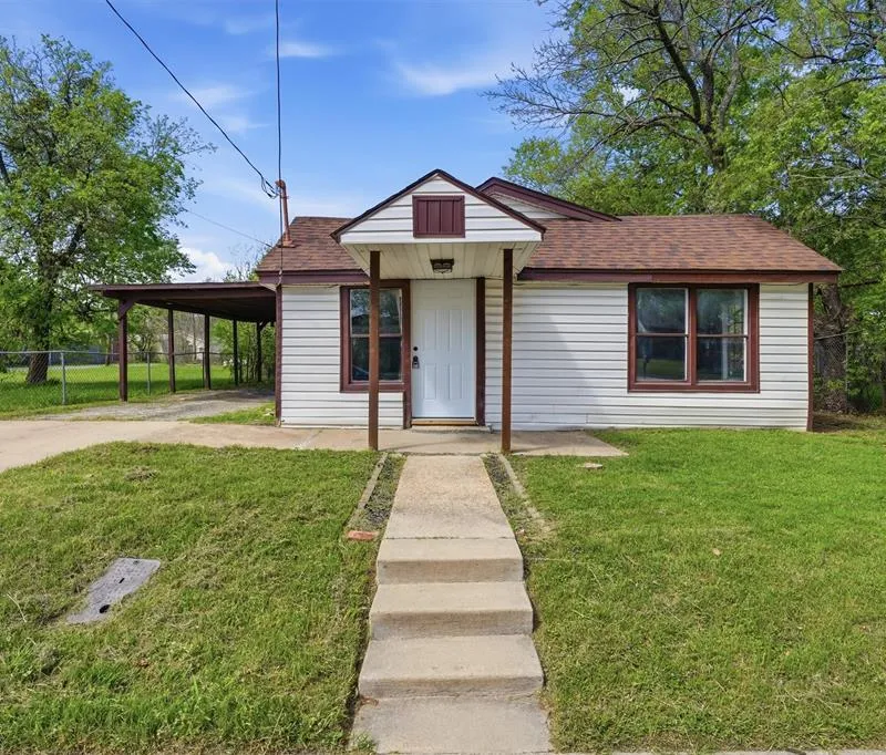 403 Elmo Street, Cleburne TX 76031