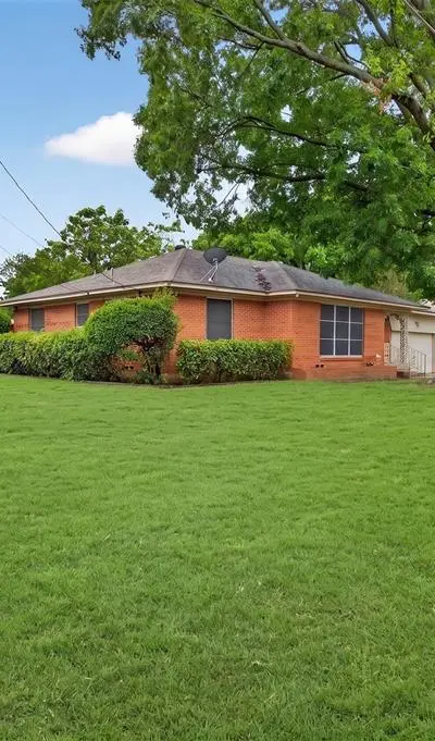 7132 Sorenson Circle, Dallas TX 75227