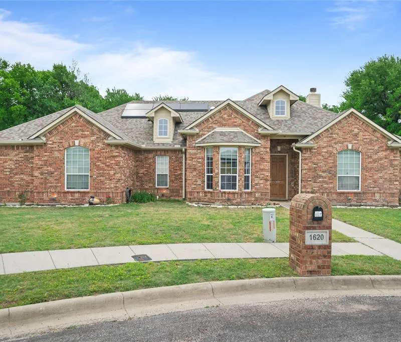 1620 Linda Drive, Sherman TX 75090