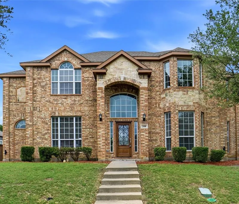 208 Wisteria Way, Red Oak TX 75154