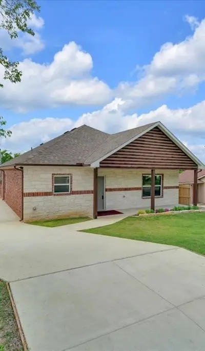 3105 N Pecan Street, Fort Worth TX 76106 - Photo 3