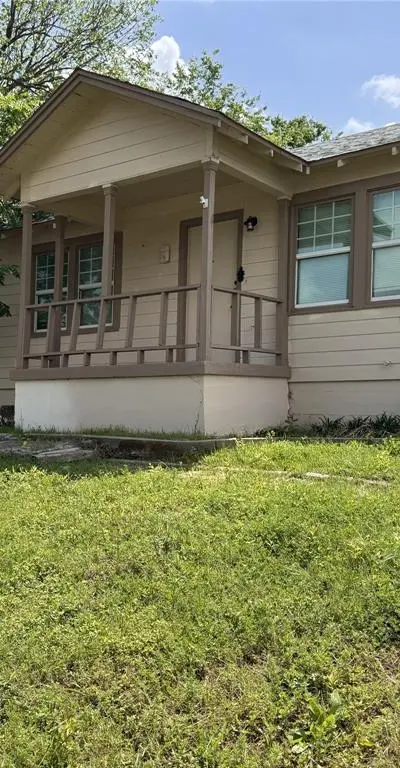 1208 E Magnolia Avenue, Fort Worth TX 76104 - Photo 3