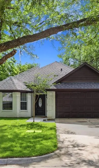 906 Oak Street, McKinney TX 75069