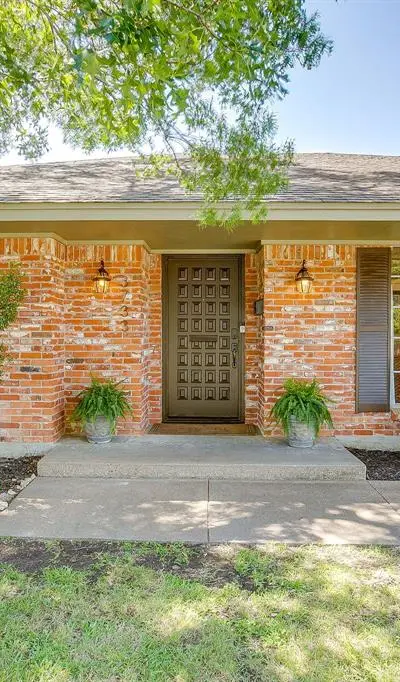 3733 Fenton Avenue, Fort Worth TX 76133 - Photo 2