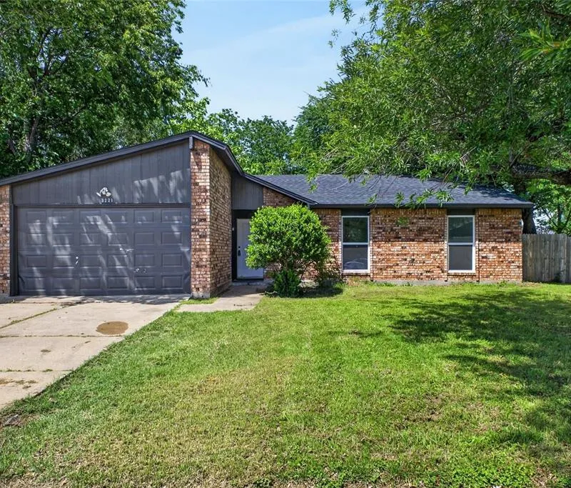 3221 Merrimac Drive, Forest Hill TX 76140