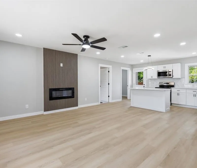 1721 Jocyle Street, Arlington TX 76010