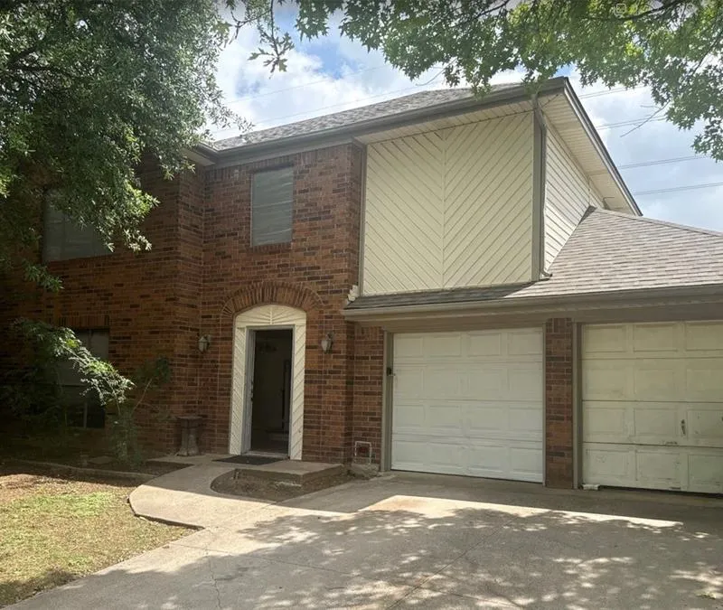 4737 Hollow Tree Drive, Arlington TX 76018