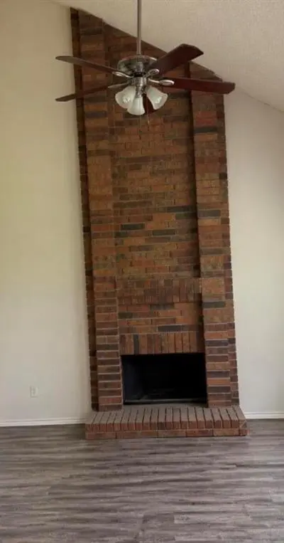 4737 Hollow Tree Drive, Arlington TX 76018 - Photo 2