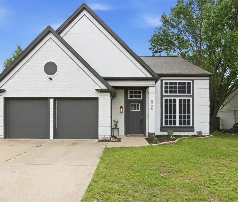6908 Quail Meadow Drive, Watauga TX 76148