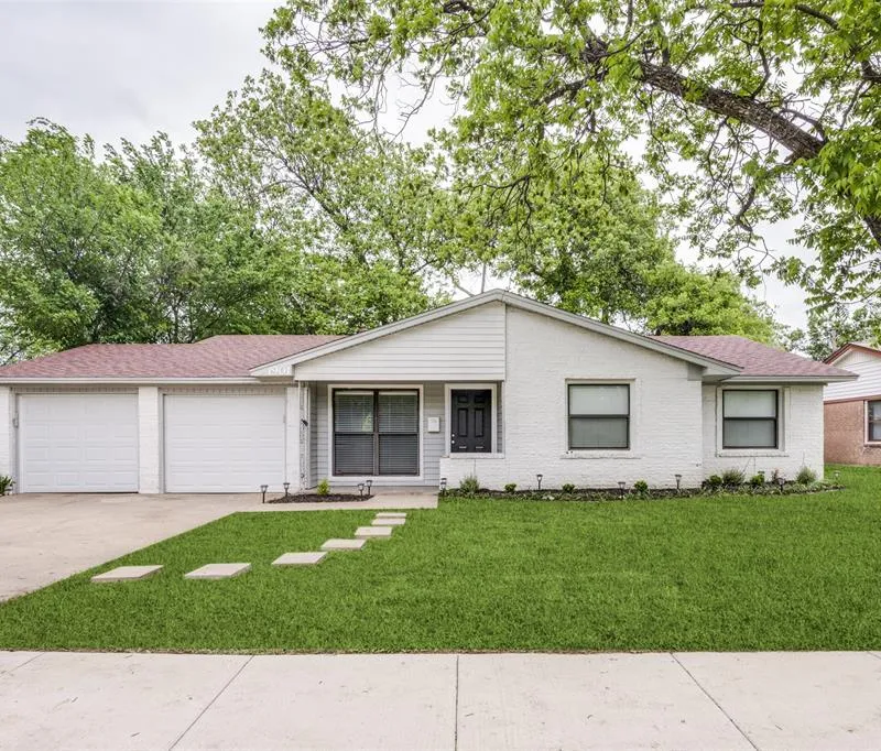 1901 Proctor Drive, Grand Prairie TX 75051