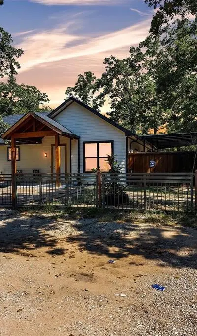 1804 Tammy Street, Hawk Cove TX 75474 - Photo 2