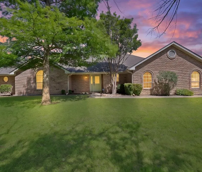 1815 Newport Road, Weatherford TX 76086