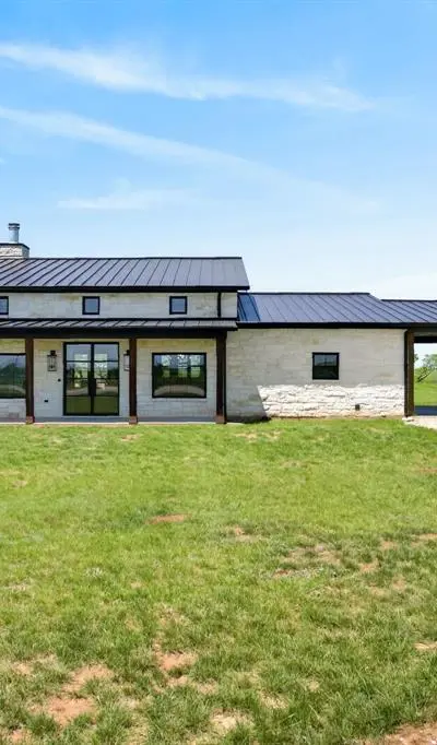 6384 US HWY 281 S, Jacksboro TX 76458 - Photo 2