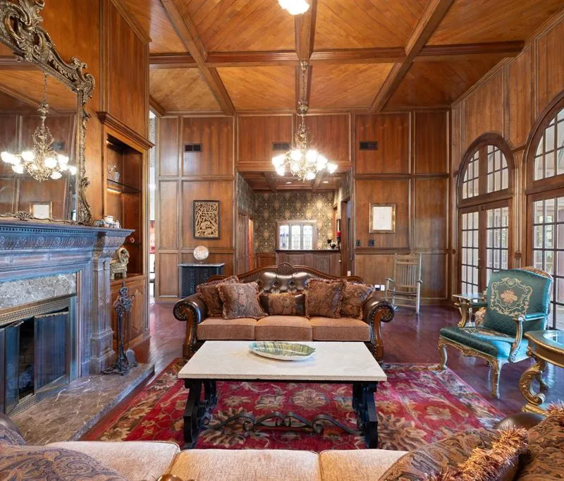 2 Nobhill Drive, Greenville TX 75402