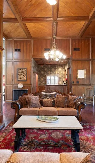 2 Nobhill Drive, Greenville TX 75402