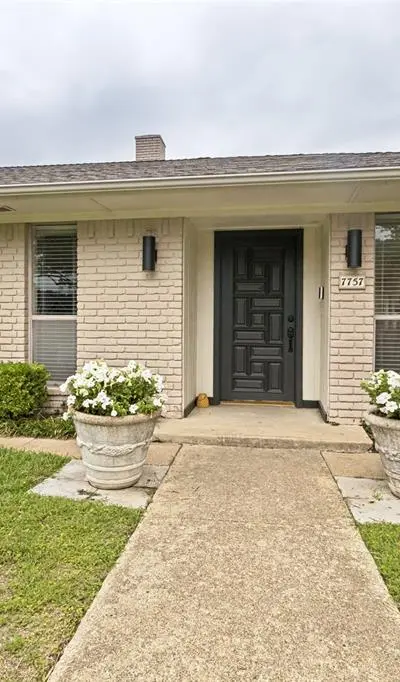 7757 Goforth Circle, Dallas TX 75238