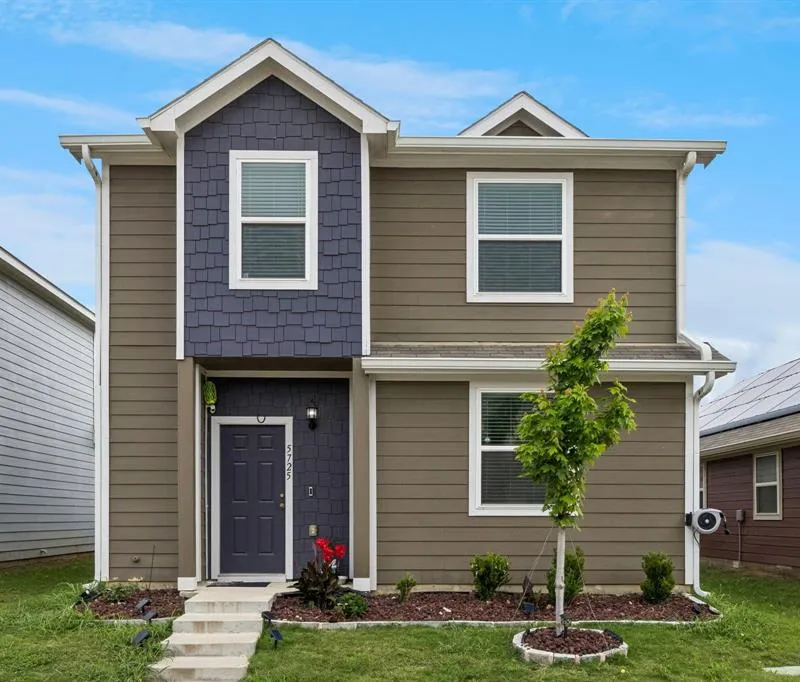 5725 Willamette Drive, Fort Worth TX 76119