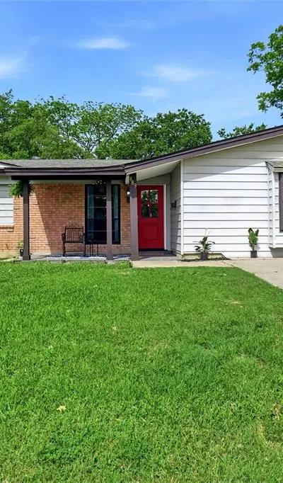 889 Jerry Lane, Bedford TX 76022