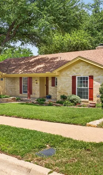 937 Harwood Terrace, Bedford TX 76021 - Photo 4