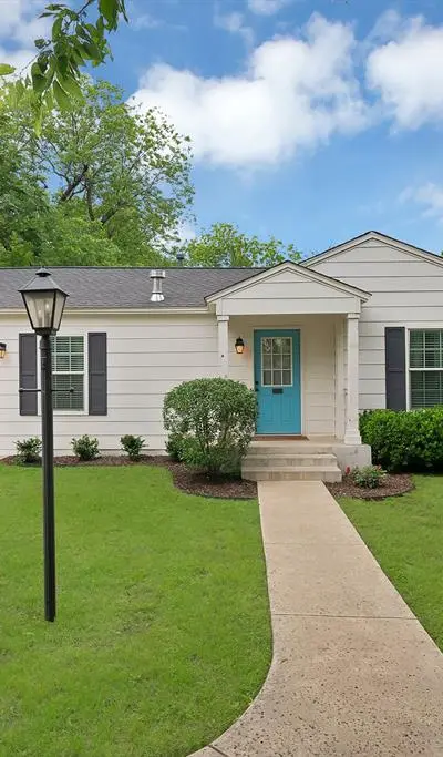 123 Waggoner Lane, Westworth Village TX 76114