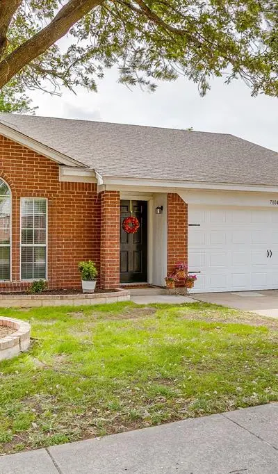 7104 Summerset Drive, Benbrook TX 76126