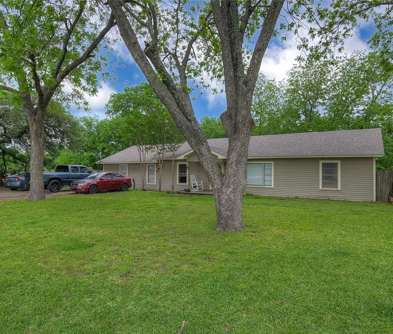 601 N 4th Street, Wills Point TX 75169
