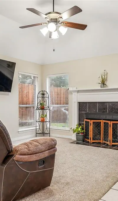 9208 Winslow Court, North Richland Hills TX 76182 - Photo 4