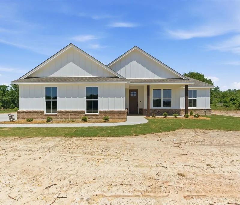 109 Graystone, Weatherford TX 76088