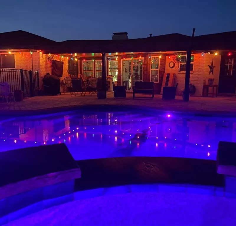 105 Elm Drive, Oak Leaf TX 75154