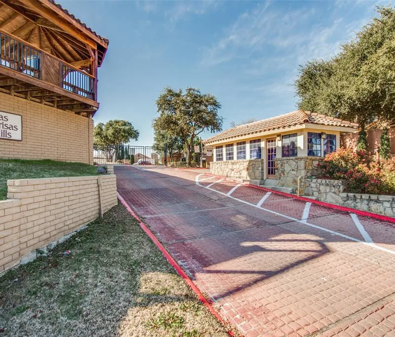 4264 Madera Road # 2, Irving TX 75038