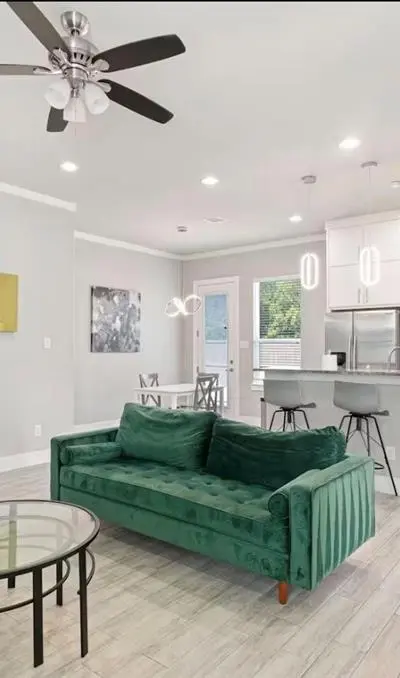 3351 Canada Drive, Dallas TX 75212 - Photo 3