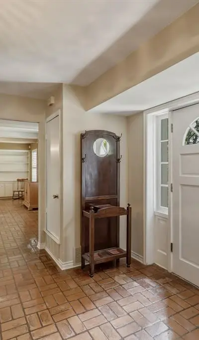 9929 Windledge Drive, Dallas TX 75238 - Photo 5