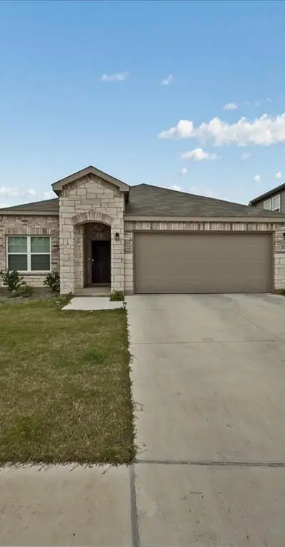 2820 Pecan Park Drive, Denton TX 76208 - Photo 2