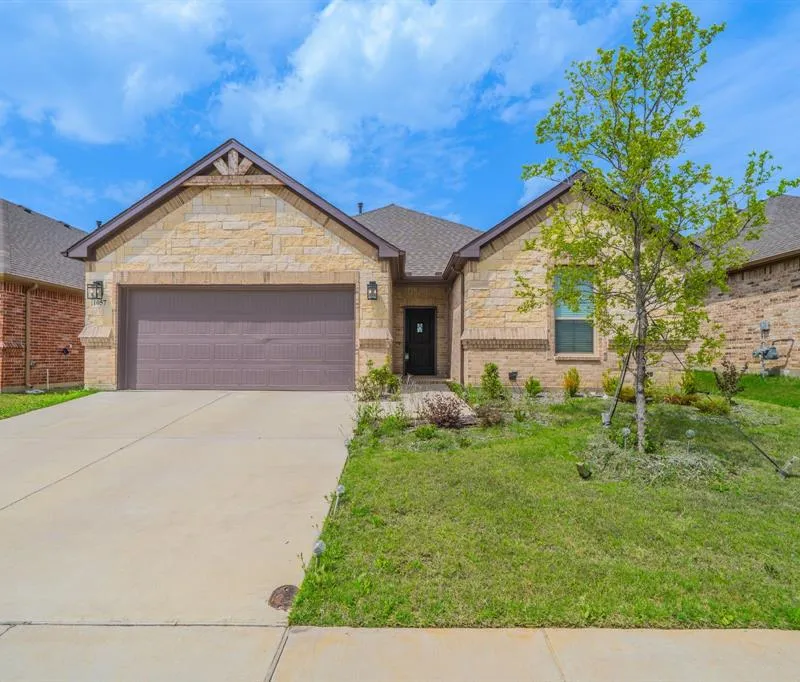 1057 Nighthawk Trail, Alvarado TX 76009