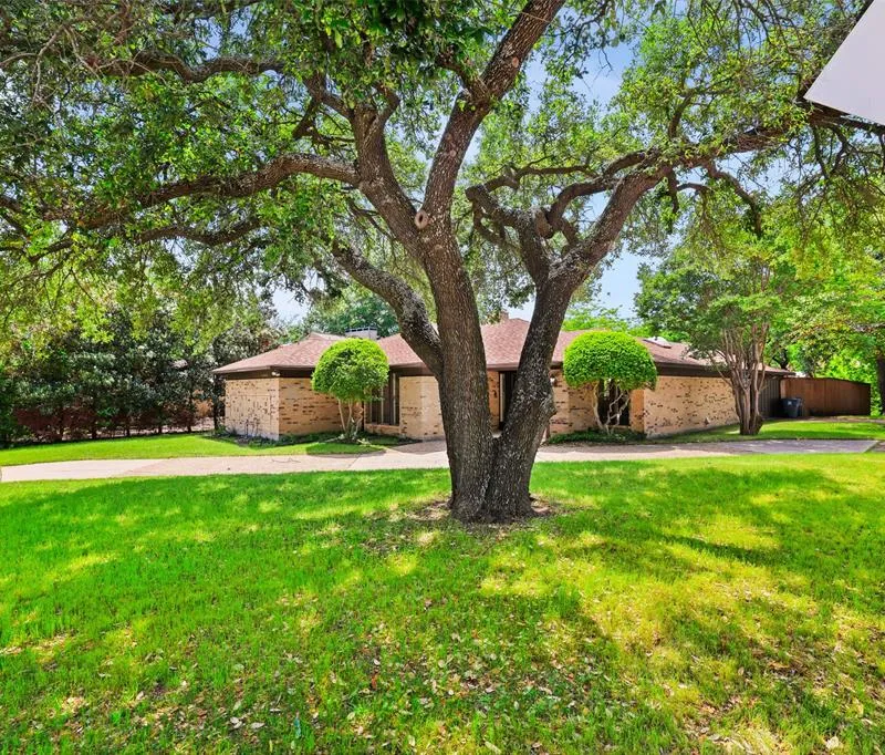 17415 Oakington Court, Dallas TX 75252