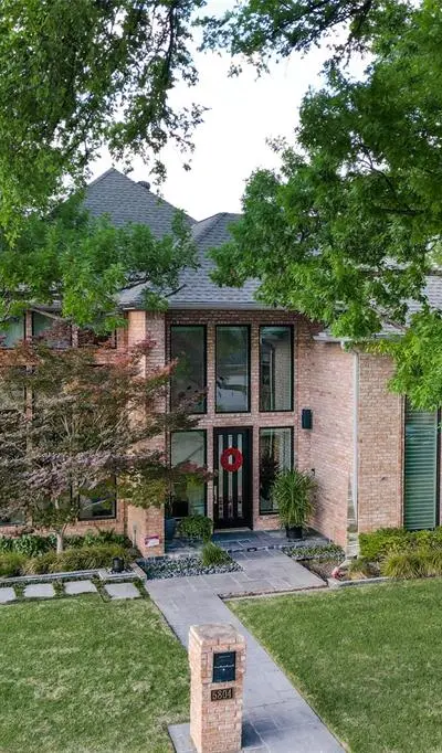 5804 Preston Fairways Drive, Dallas TX 75252
