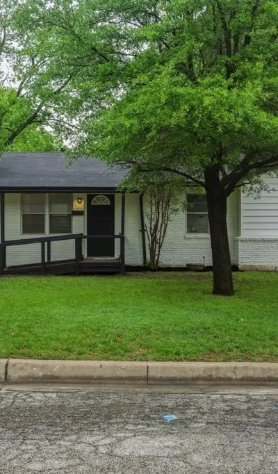 3937 Woodlane Avenue, Haltom City TX 76117