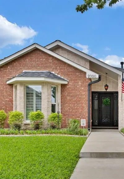 2000 Lavaca, Carrollton TX 75010