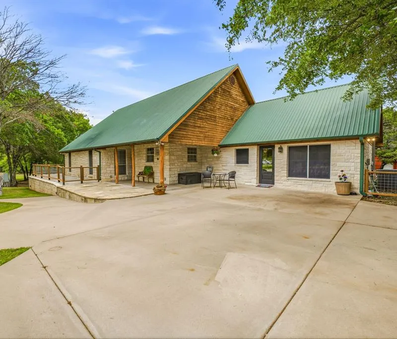 2165 Lakeside Drive, Bluff Dale TX 76433