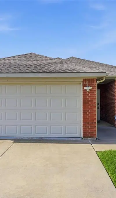 115 Loda Court, Grand Prairie TX 75050