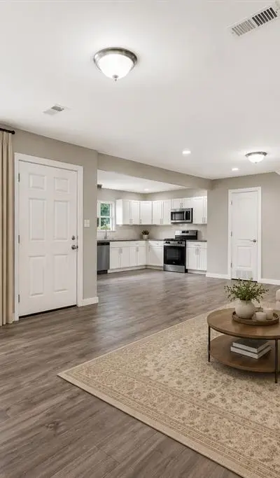 1032 Hoke Smith Drive, Dallas TX 75224 - Photo 2