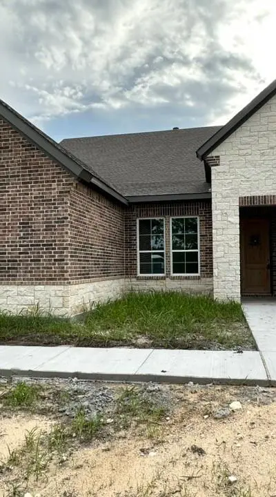 1454 County Road 4910, Leonard TX 75452