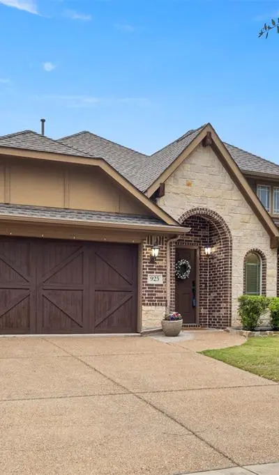 925 Lighthouse Lane, Savannah TX 76227
