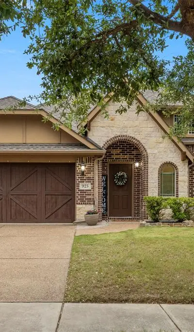 925 Lighthouse Lane, Savannah TX 76227 - Photo 2