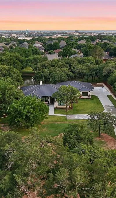 6717 Brazos Bend Drive, North Richland Hills TX 76182 - Photo 2