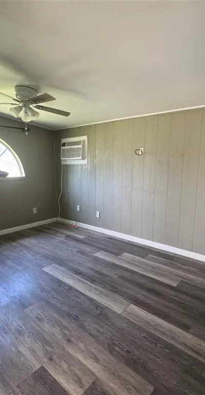 202 W Tarrant Street, Cumby TX 75433 - Photo 4