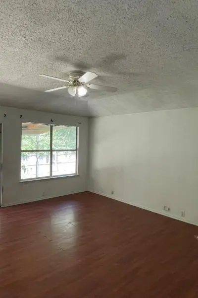 5056 Urban Avenue, Dallas TX 75227 - Photo 4
