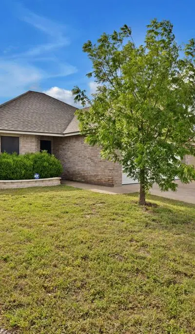 4025 Saint Christian Street, Fort Worth TX 76119 - Photo 3