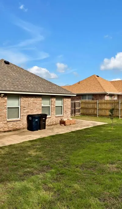 4025 Saint Christian Street, Fort Worth TX 76119 - Photo 5